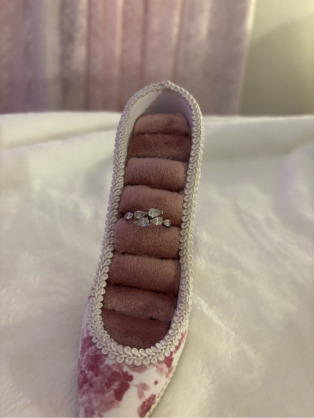 Pandora teardrop ring